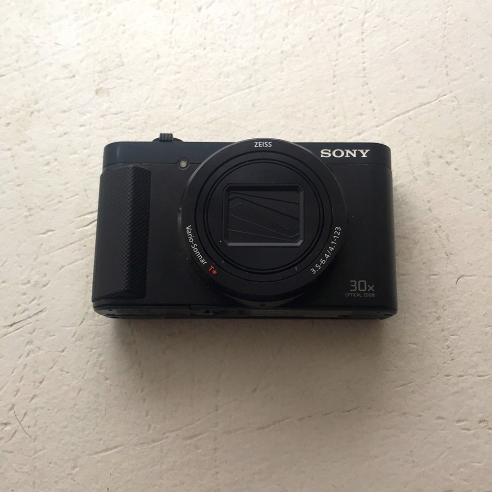 Sony dsc hx80 vlogging and picture camera